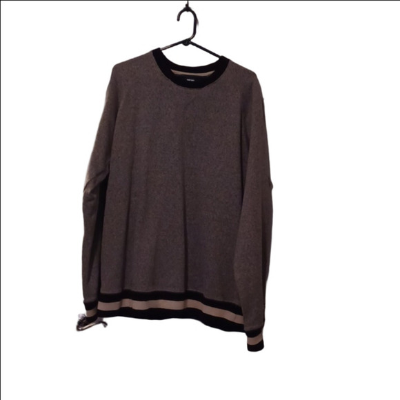 🌺Russell Athletic Gray Crewneck Sweatshirt with V-Stitch Detail🎉 - Picture 4 of 10